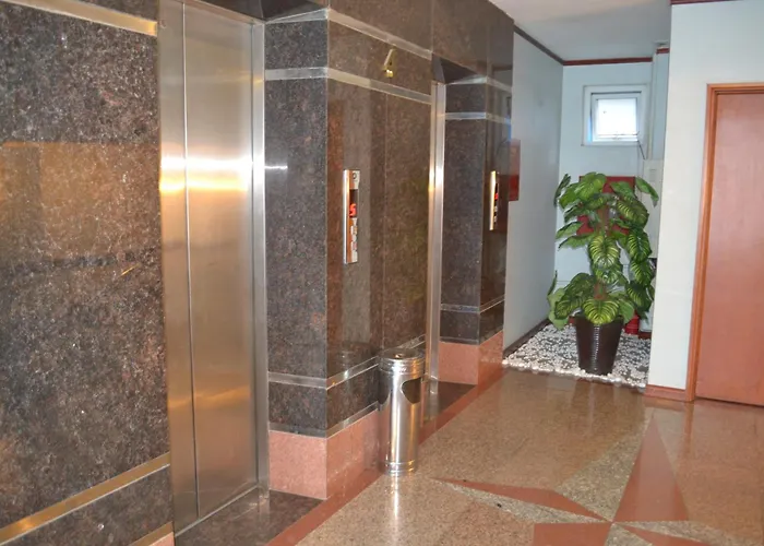 Bay Hotel 2*