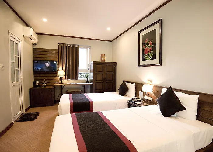 Bay Ha Long