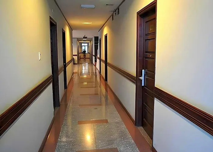 Bay Hotel 2*