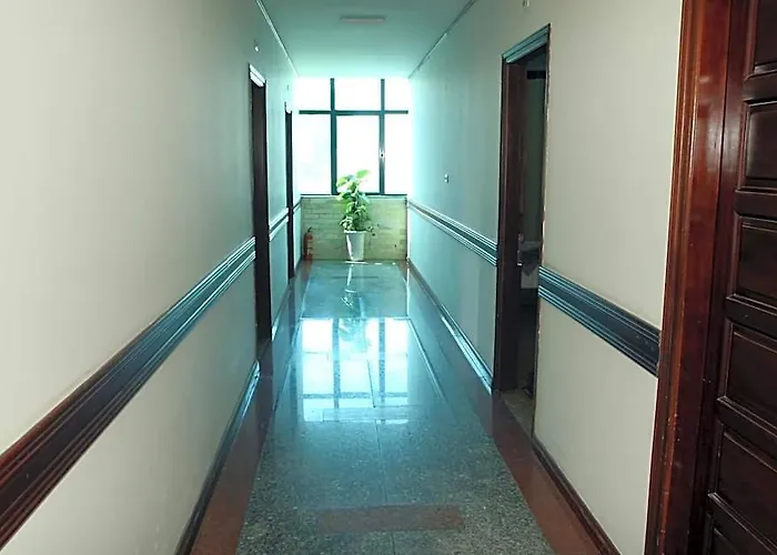 Bay Hotel 2*