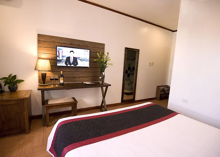 Bay 2* Hạ Long