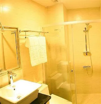 Bay Hotel