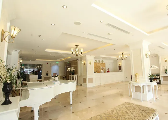 Bay Hotel 2*