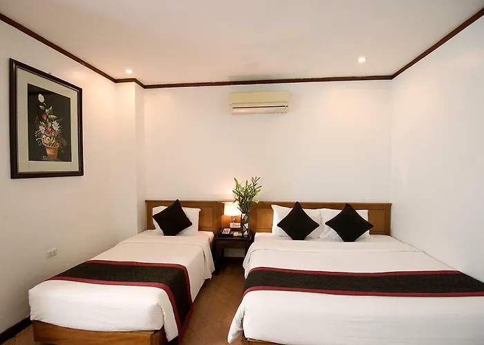 Bay Hotel 2*